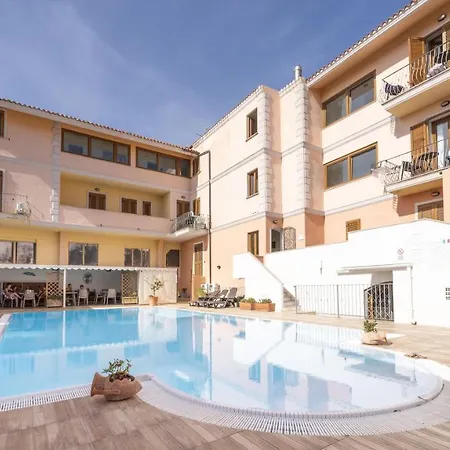 Relaxing Cristal Blu Sleeps 4