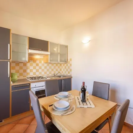 Relaxing Cristal Blu Sleeps 4 Persons *