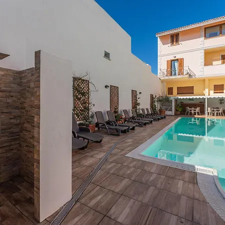 Relaxing Cristal Blu Sleeps 4 Persons Apartment