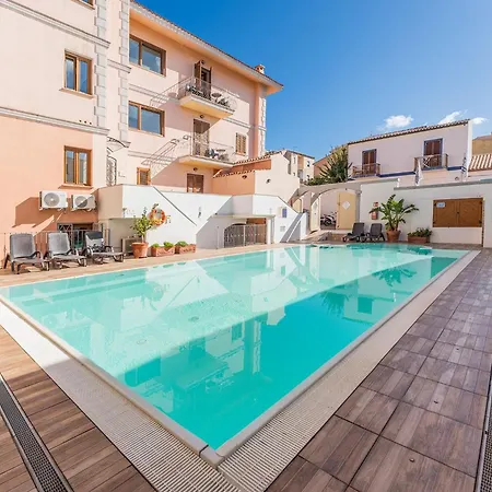Apartment Relaxing Cristal Blu Sleeps 4 Persons Santa Teresa Gallura